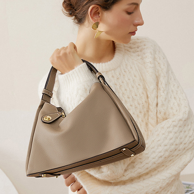 High-grade genuine leather shoulder crossbody fashionable underarm bag for women