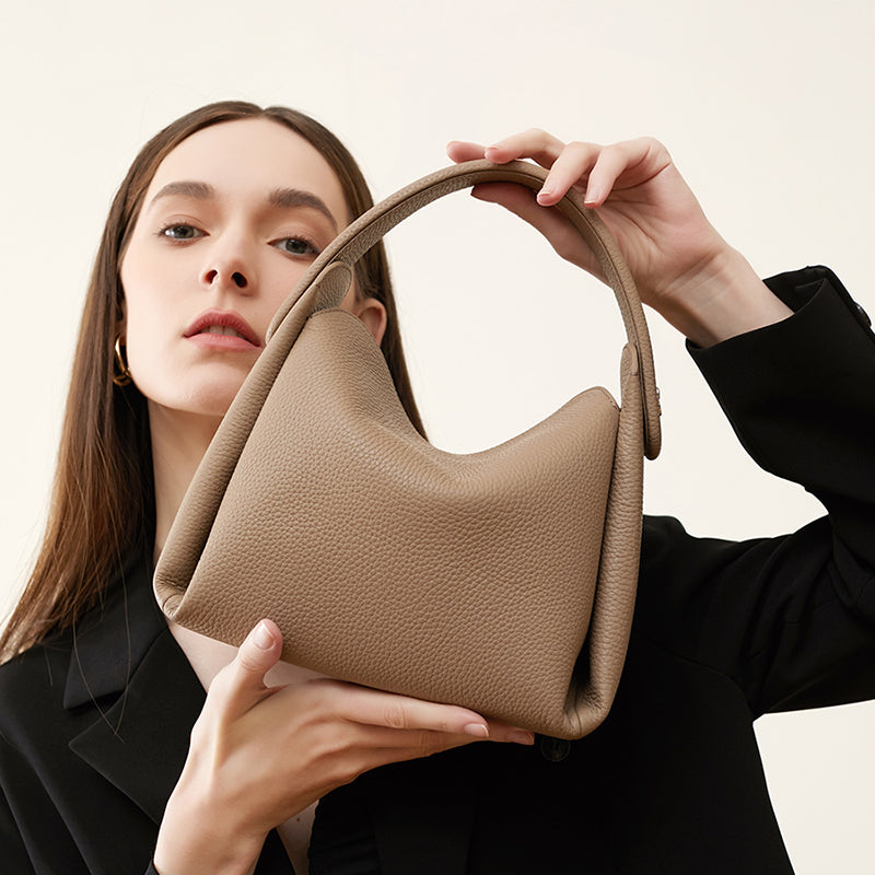 Top layer cowhide versatile handbag niche high-end shoulder messenger bag