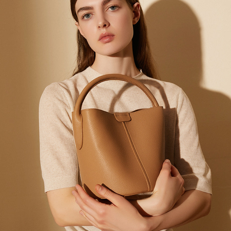 Top layer cowhide bucket bag genuine leather light luxury crossbody bag versatile shoulder handbag