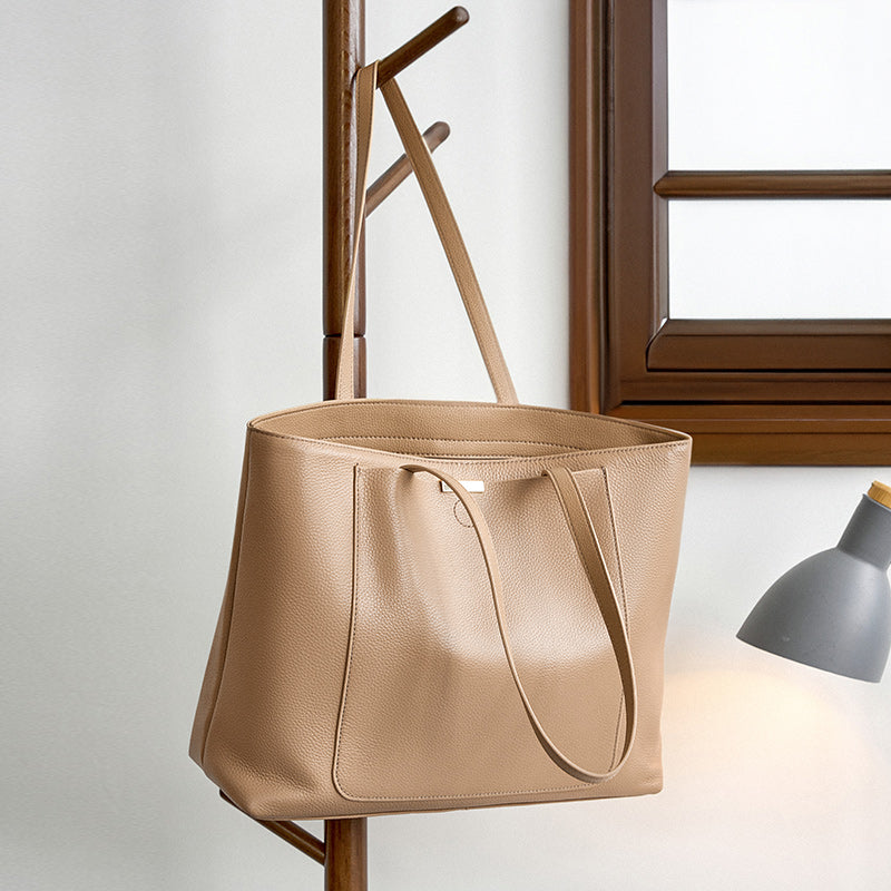 High-end large-capacity tote bag for women, trendy commuting versatile shoulder bag genuine leather