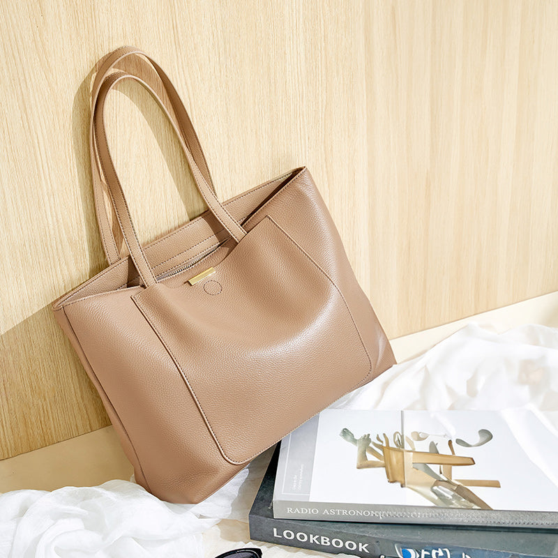 High-end large-capacity tote bag for women, trendy commuting versatile shoulder bag genuine leather
