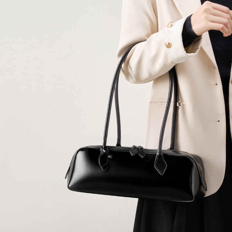 Korean style niche design single shoulder baguette bag