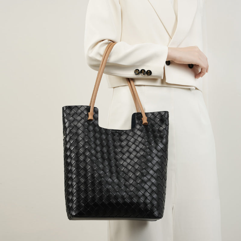 New Tote Bag Women's Bag Fashion Braided Large Capacity Simple Cowhide Shoulder Handbag