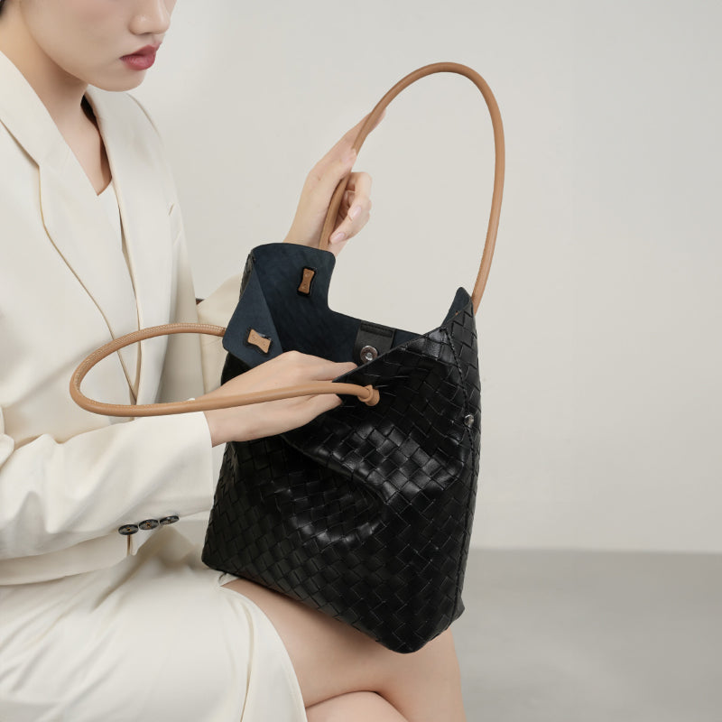 New Tote Bag Women's Bag Fashion Braided Large Capacity Simple Cowhide Shoulder Handbag