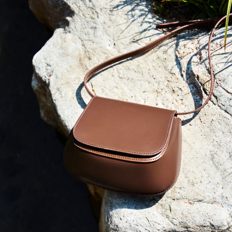 Genuine leather high-end shoulder messenger bag saddle bag