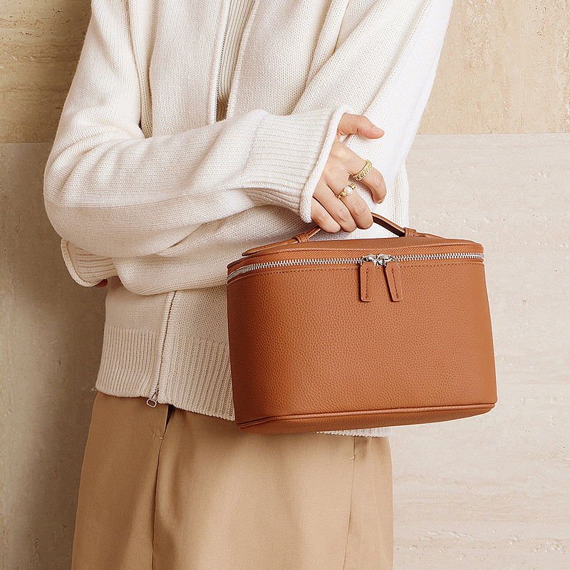 Genuine leather multi-compartment cosmetic bag, large capacity toiletry bag, high-end cowhide storage bag