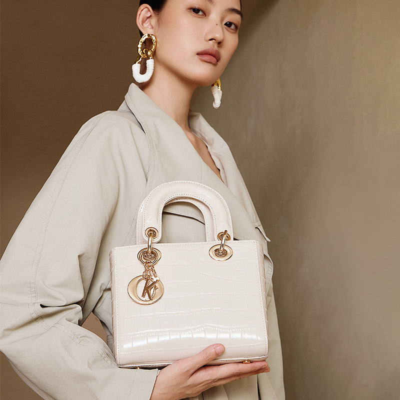 Genuine leather Princess Diana crossbody bag fashionable and versatile handbag shoulder bag