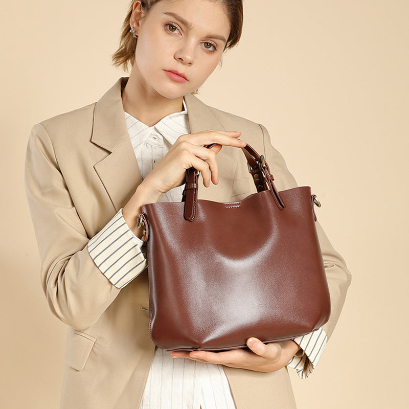 Simple tote bag with large capacity, versatile and high-end hand-held, shoulder and crossbody bucket bag