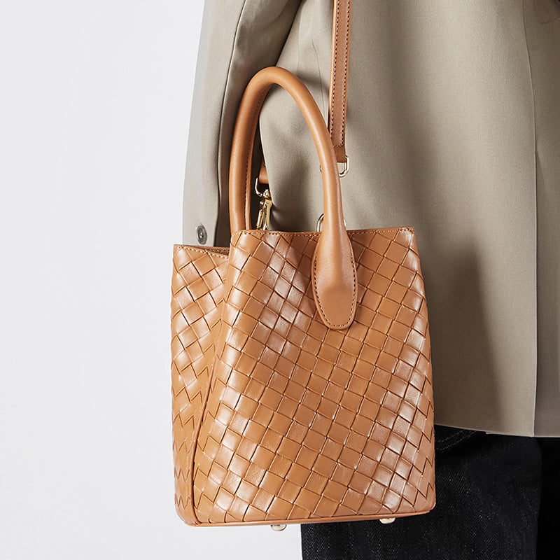 Genuine leather high-end bucket bag versatile woven light luxury shoulder crossbody bag