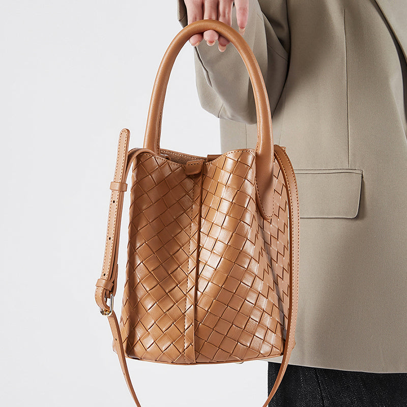 Genuine leather high-end bucket bag versatile woven light luxury shoulder crossbody bag