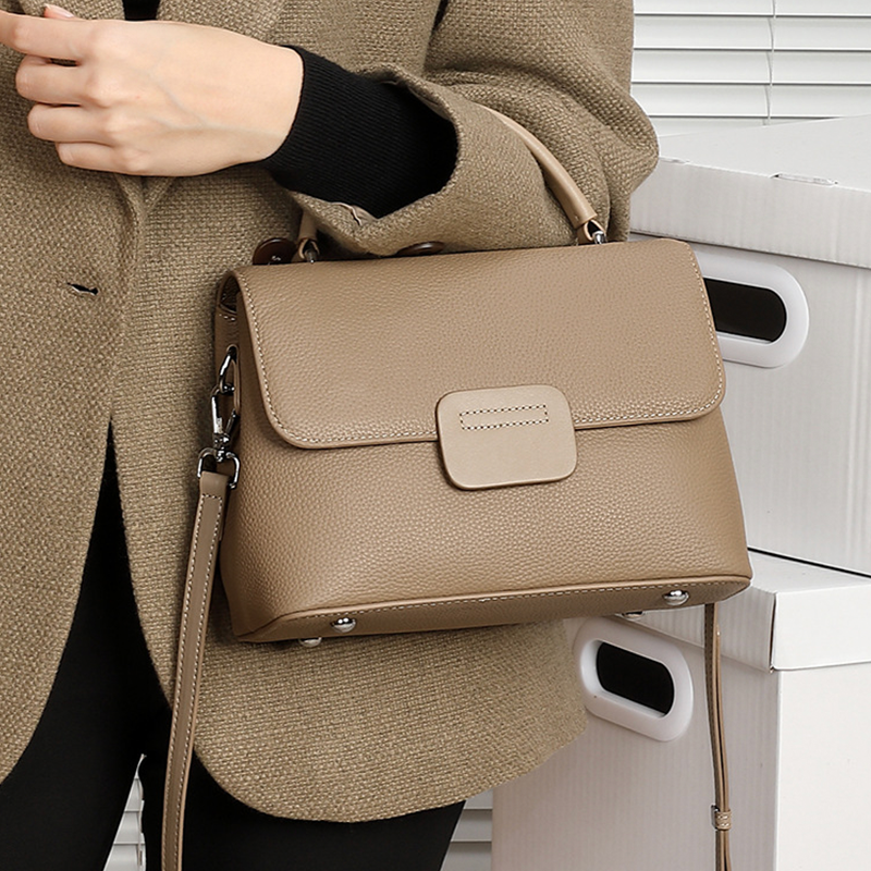 Top layer cowhide shoulder messenger bag simple fashion classic soft leather shell handbag