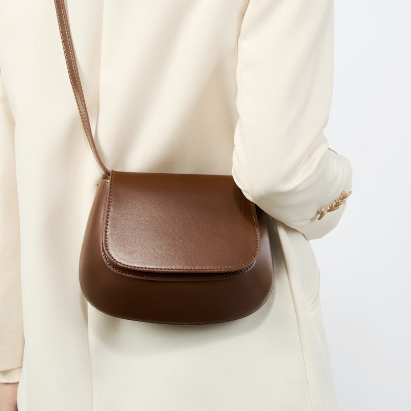 Genuine leather high-end shoulder messenger bag saddle bag