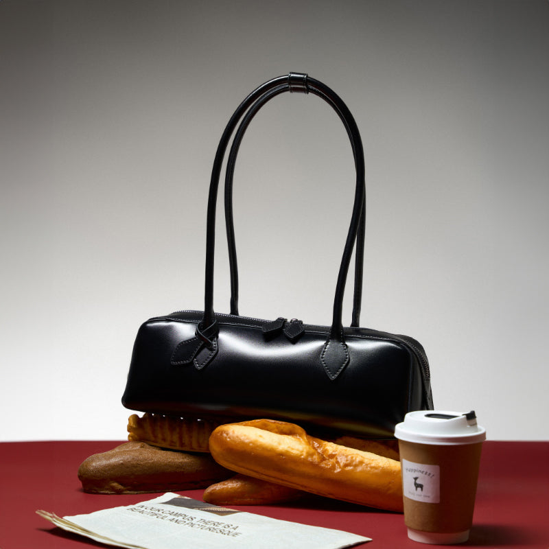 Korean style niche design single shoulder baguette bag