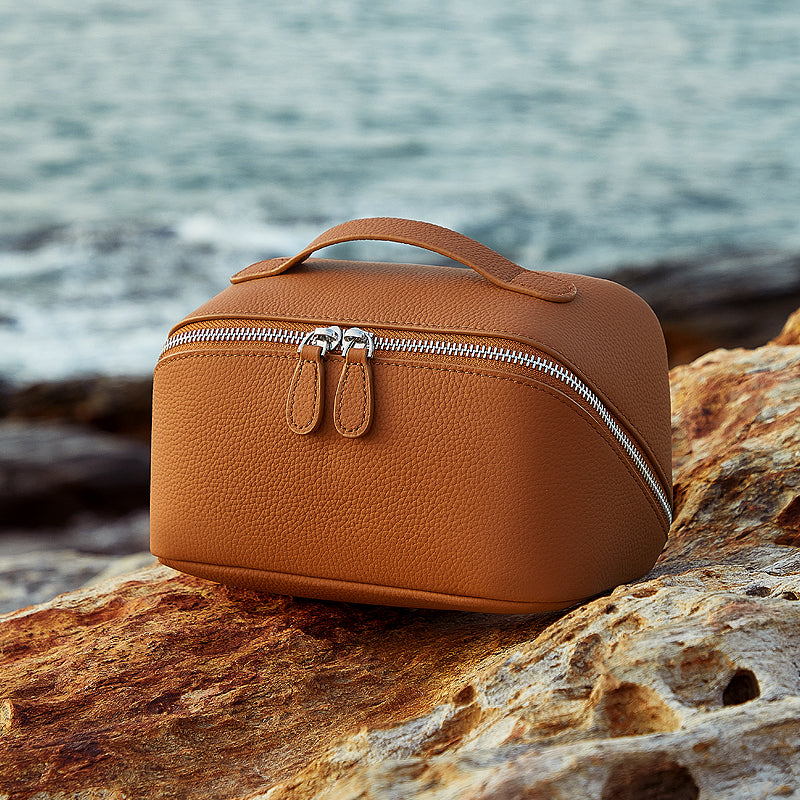 Genuine leather storage bag exquisite multifunctional travel cosmetic bag cowhide small portable toiletry bag