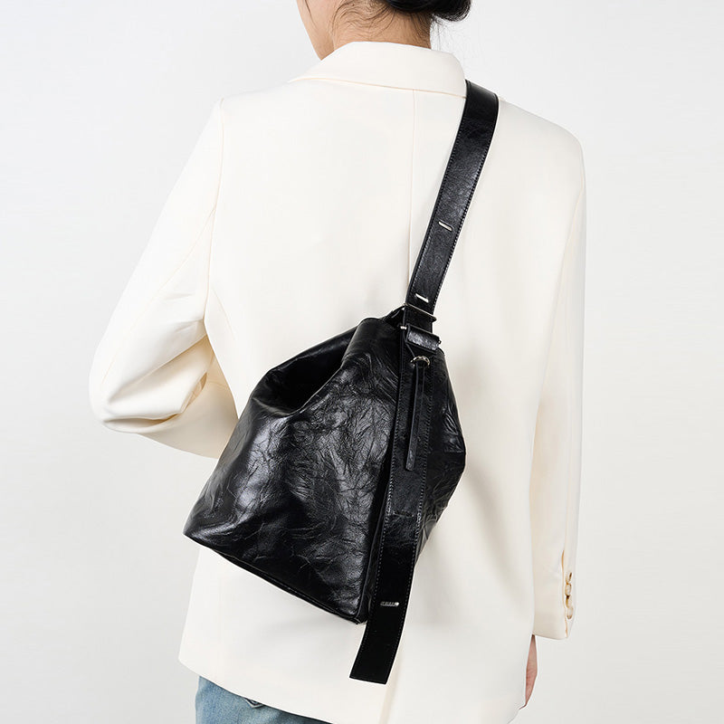 Lazy and comfortable wrinkled bucket bag first layer cowhide women's high-grade tote bag