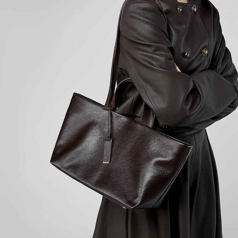 Small large-capacity shoulder tote bag