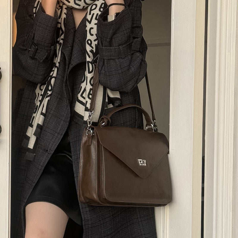 High-end messenger bag retro handbag