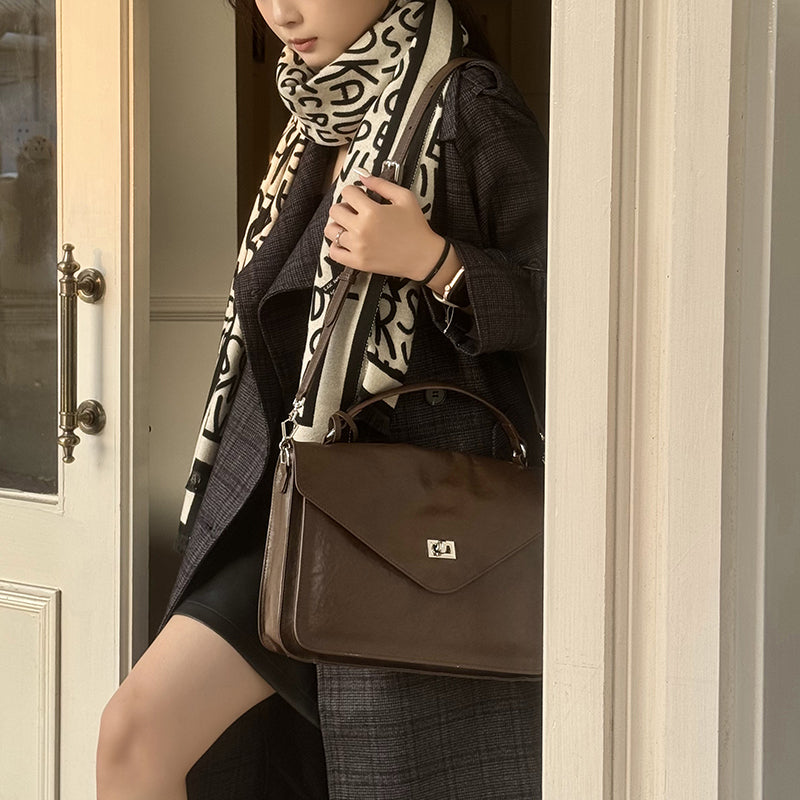 High-end messenger bag retro handbag