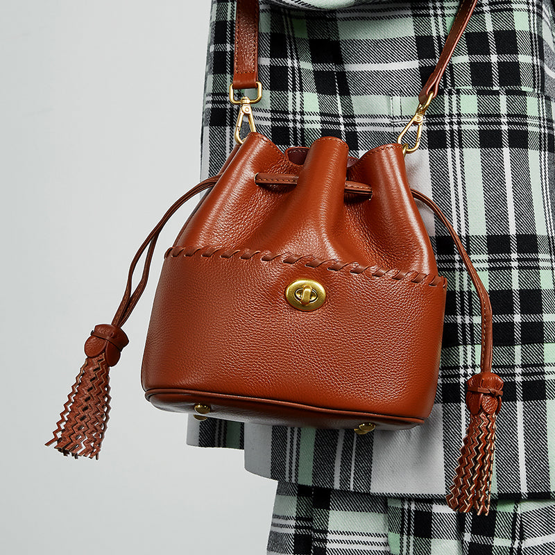 Genuine leather high-grade first-layer cowhide bucket bag tassel niche drawstring shoulder messenger bag