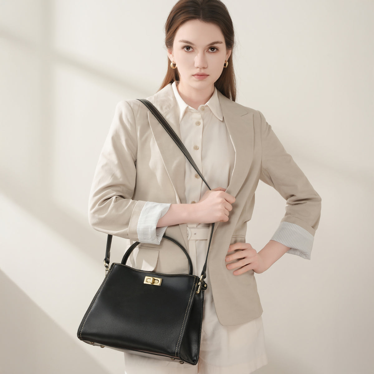 Vegetable tanned cowhide fashionable versatile handbag simple light luxury shoulder messenger bag