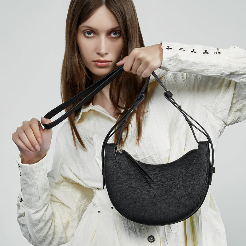 Genuine leather messenger bag niche design high-quality texture one-shoulder crescent bag underarm saddle bag