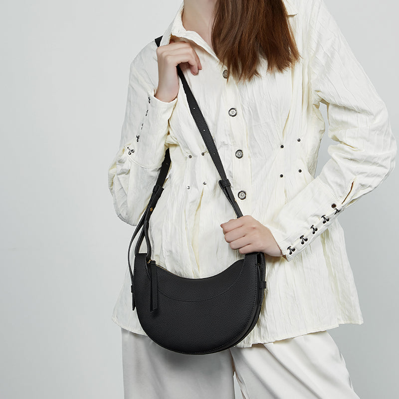 Genuine leather messenger bag niche design high-quality texture one-shoulder crescent bag underarm saddle bag
