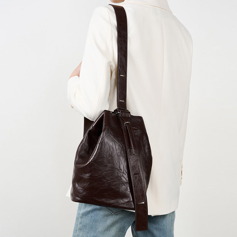 Lazy and comfortable wrinkled bucket bag first layer cowhide women's high-grade tote bag