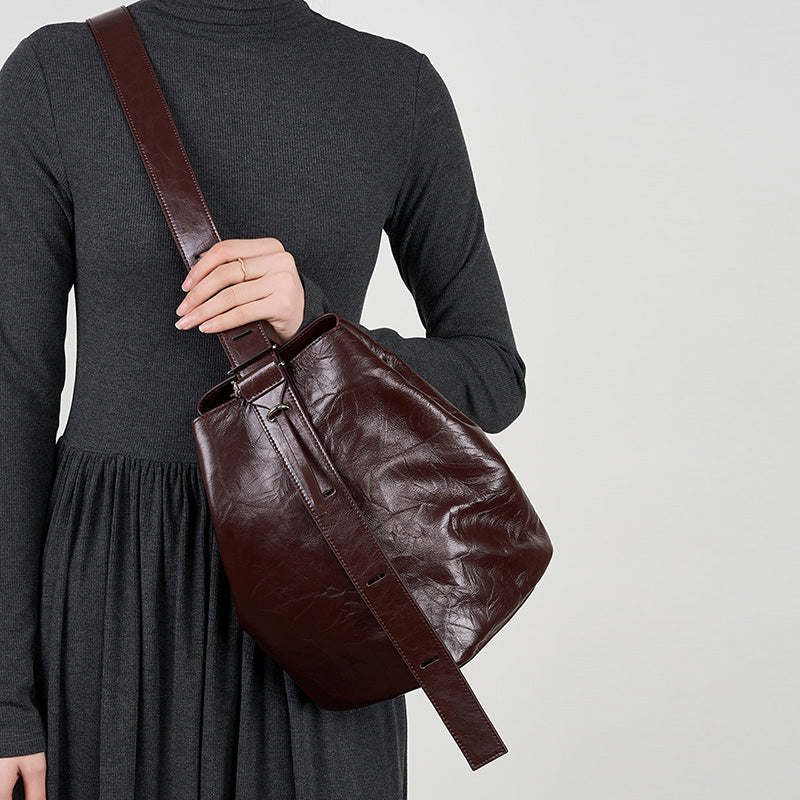Lazy and comfortable wrinkled bucket bag first layer cowhide women's high-grade tote bag