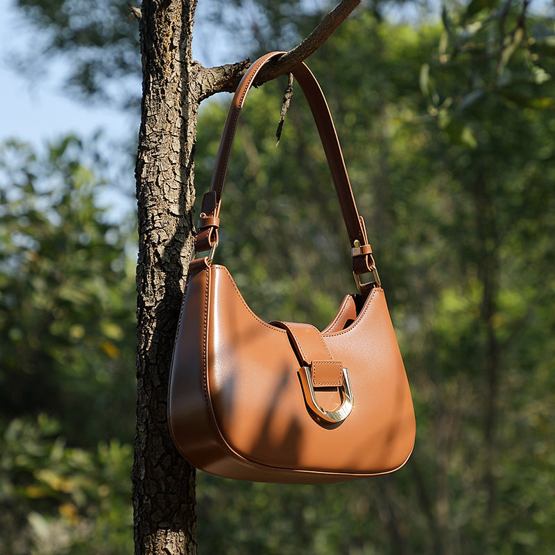 Niche design high-end baguette bag fashionable shoulder bag