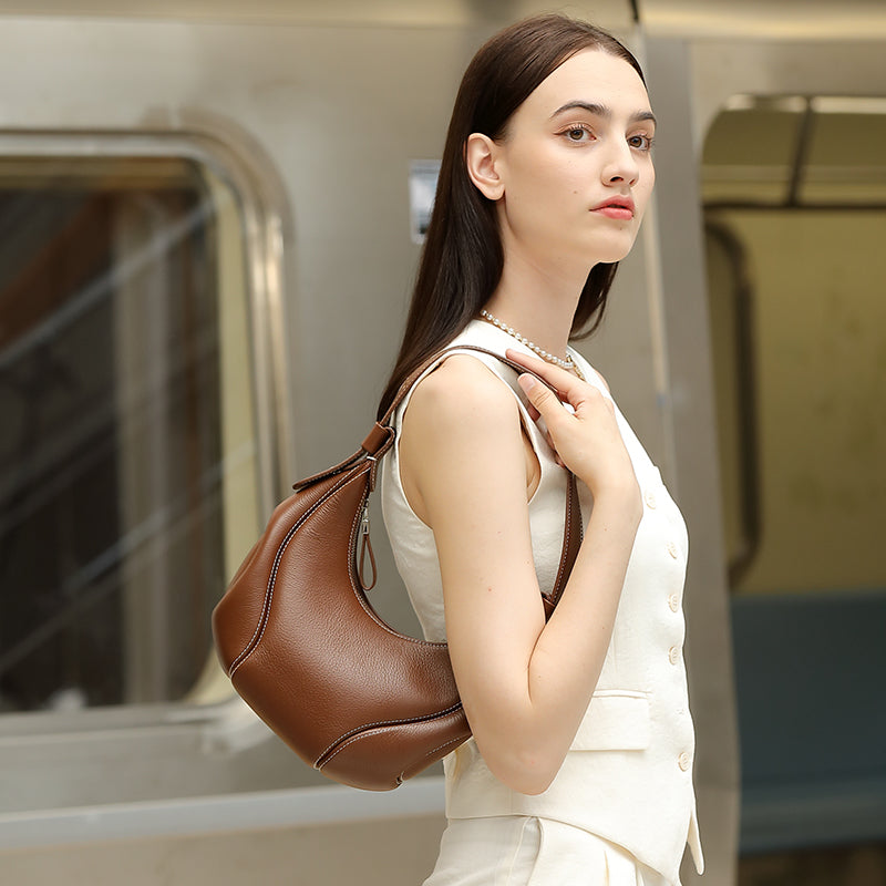 Genuine leather baseball underarm bag Maillard bag niche retro shoulder messenger bag