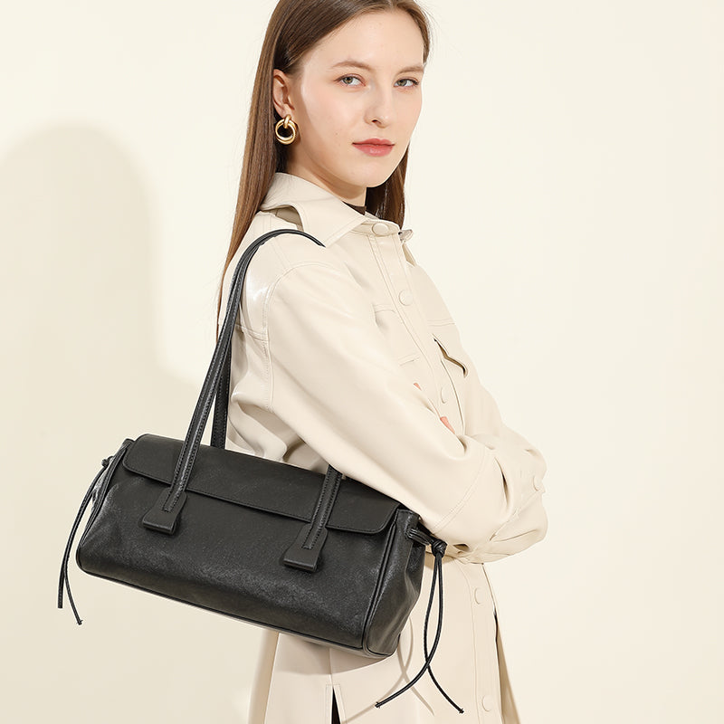 Vegetable Tanned Underarm Bag Baguette Bag