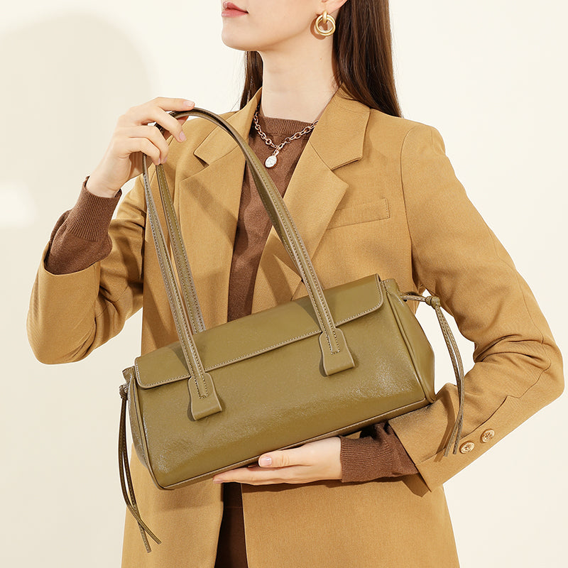 Vegetable Tanned Underarm Bag Baguette Bag