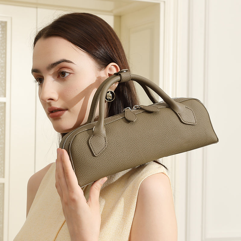 First layer of genuine leather handbag underarm bag large capacity sausage bag commuting shoulder long baguette bag