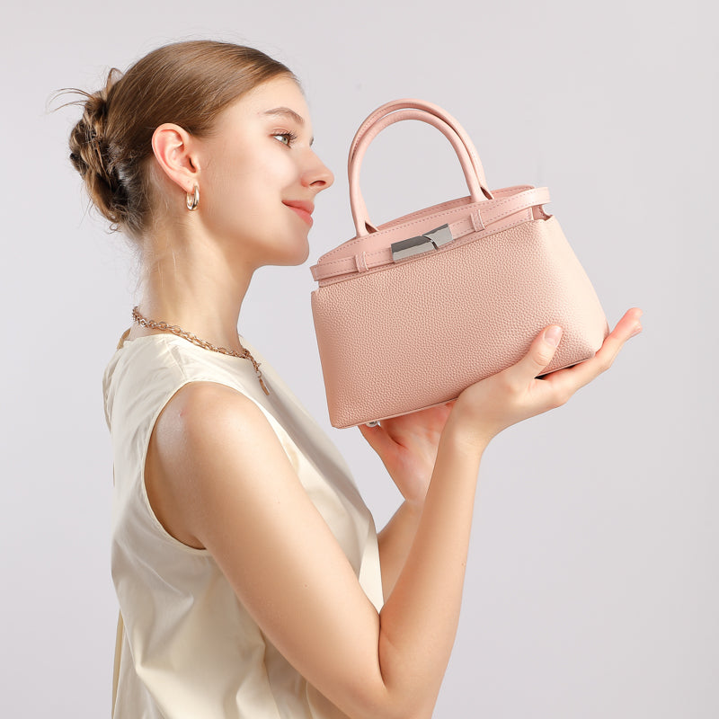 Genuine leather fashion crossbody bag women's single shoulder handbag small square bag simple and fashionable versatile women's bag